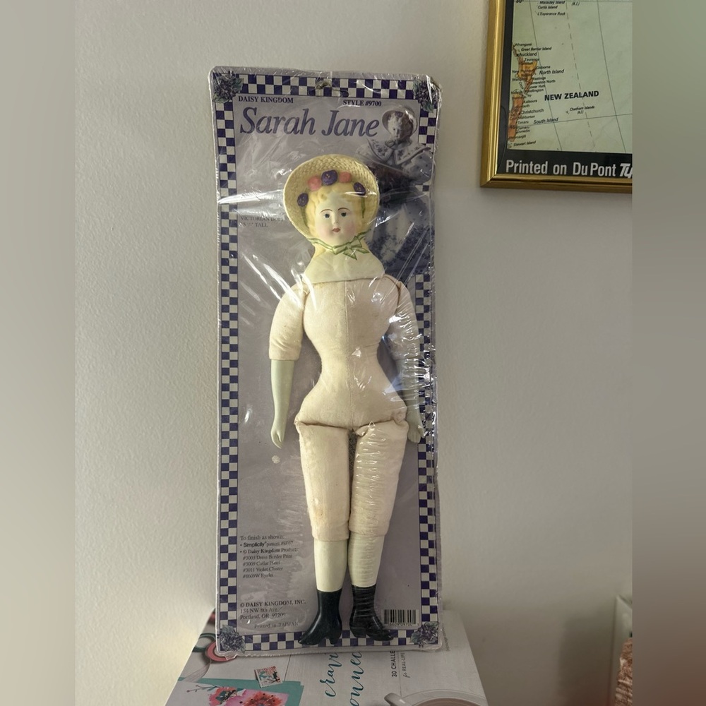 Daisy Kingdom SARAH JANE Victorian Doll Cloth Body for Dressing Bonnet 1991